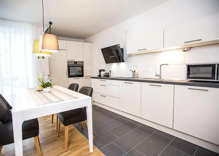 Ferienwohnung-hoechsten * Friedrichshafen